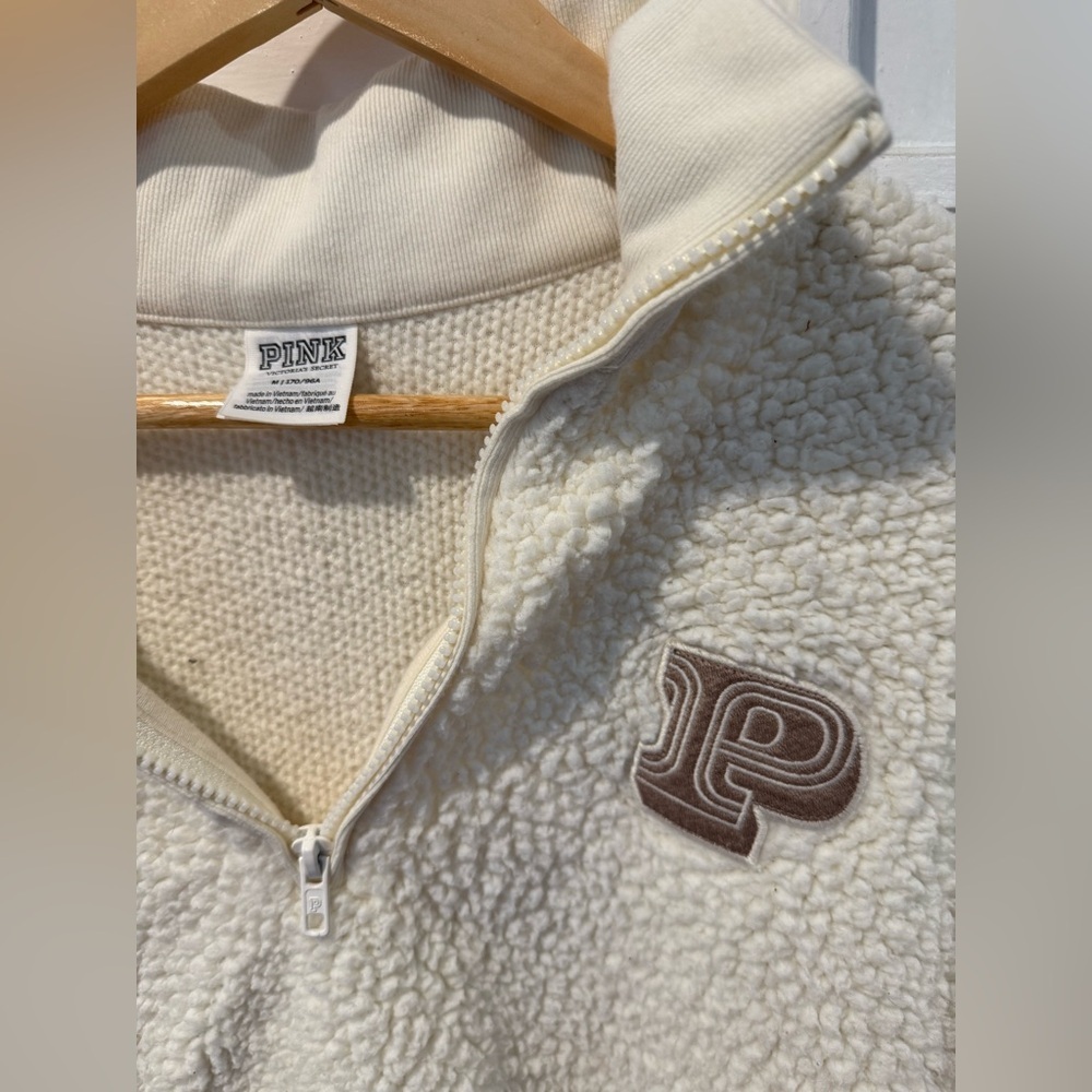 PINK Victoria's Secret Cream Sherpa Pullover - Picture 2 of 3